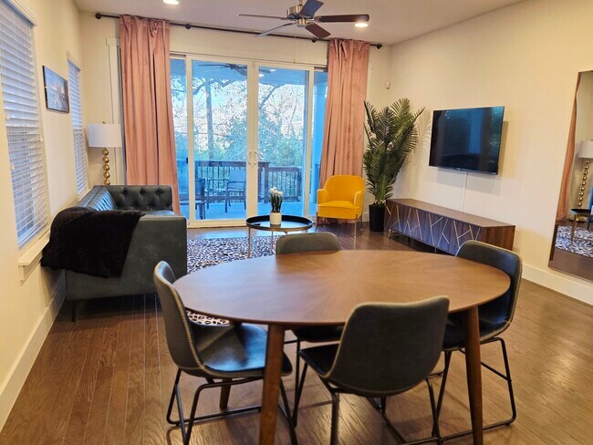 Photo - 441 Natalen Ave