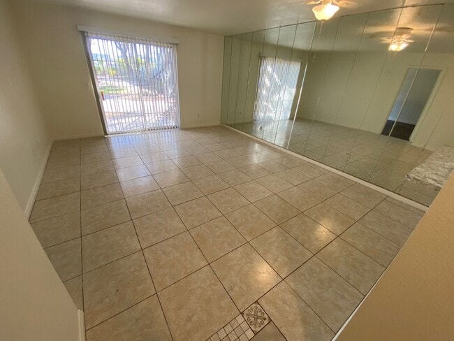 Photo - BEAUTIFUL 2 BEDROOM 2 BATHROOM CONDO IN GA...