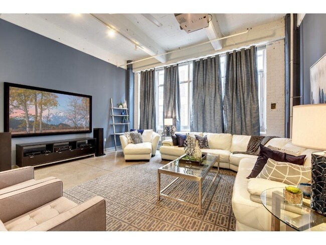 Photo - 700 N Washington Ave Unit 307