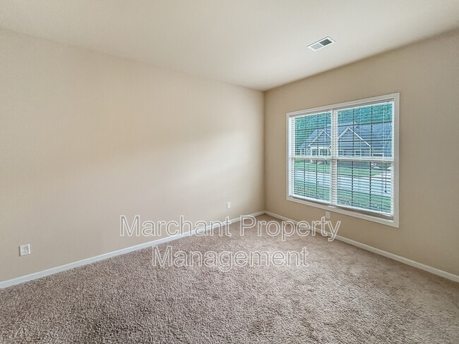 Photo - 159 Waltzing Vine Ln