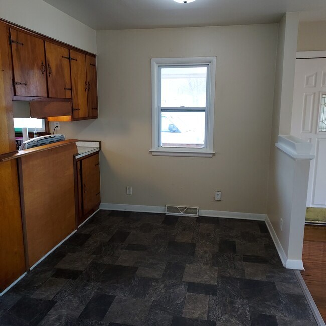 1303 Bond Ave Rental House Rental in Rockford, IL