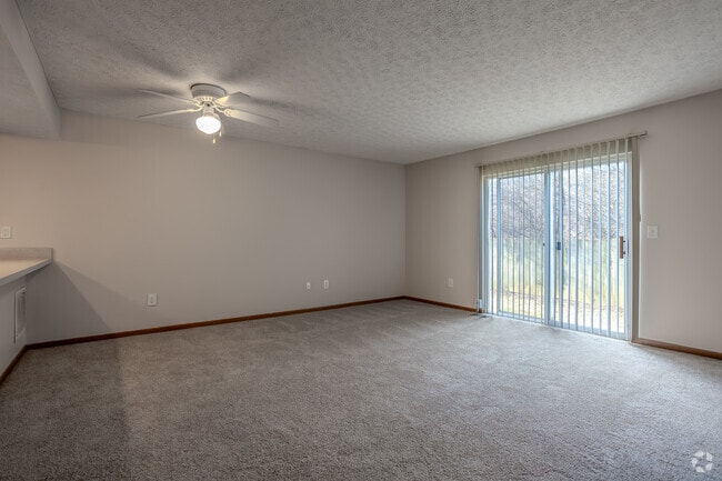 2 BR, 2.5 BA - 1,120 SF (Original) - living room