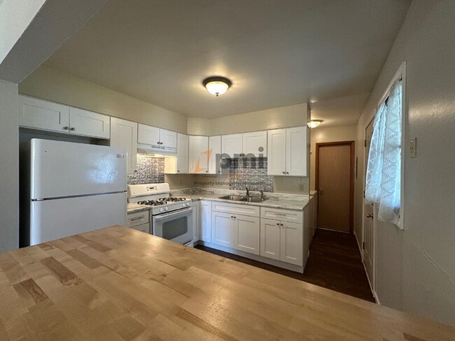 Photo - 6850 Van Buren Pl