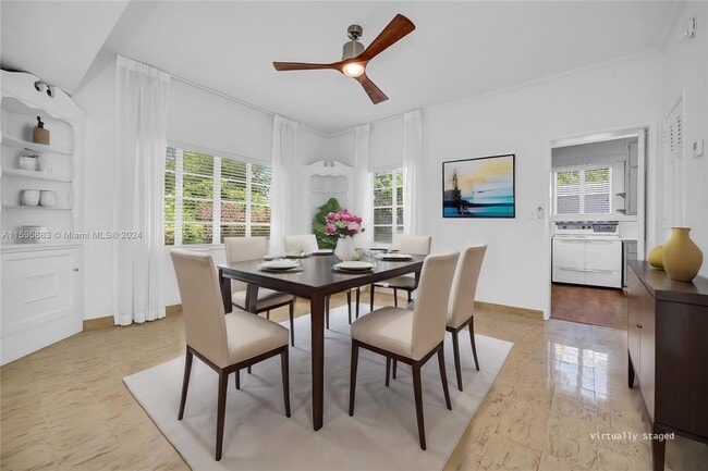 Photo - 1000 89th St