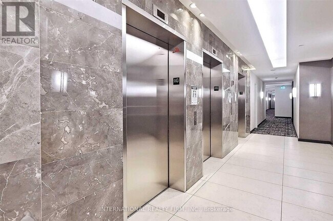 Photo - 215 Fort York Blvd Unité 1112