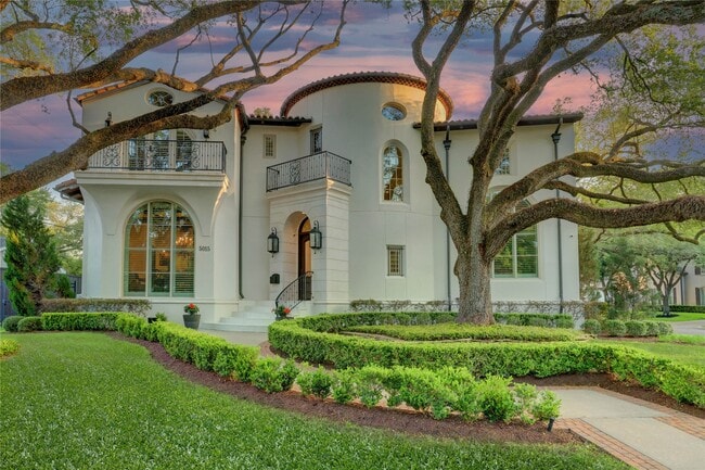 Photo - 5015 Jason St