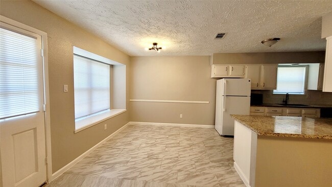Photo - 16818 Dutch Ridge Dr