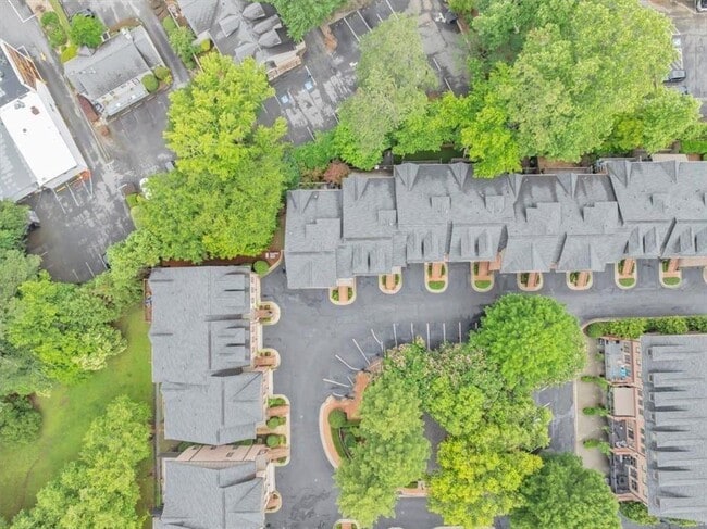 Photo - 4222 Rickenbacker Dr NE