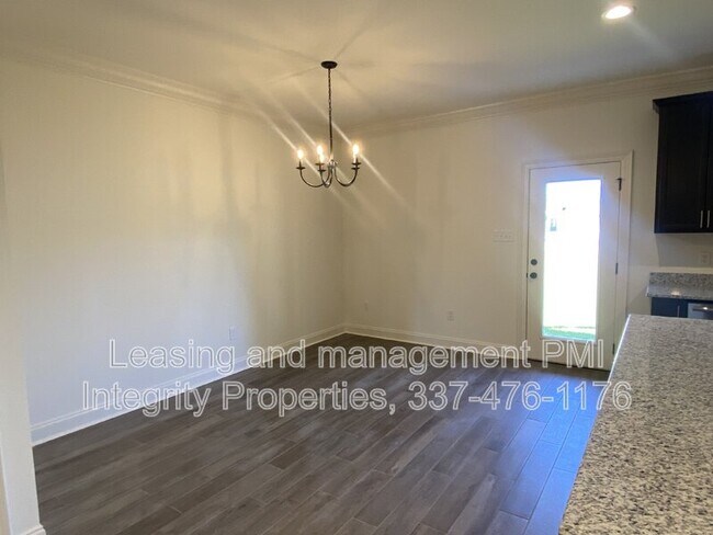 Photo - 103 Tenor St