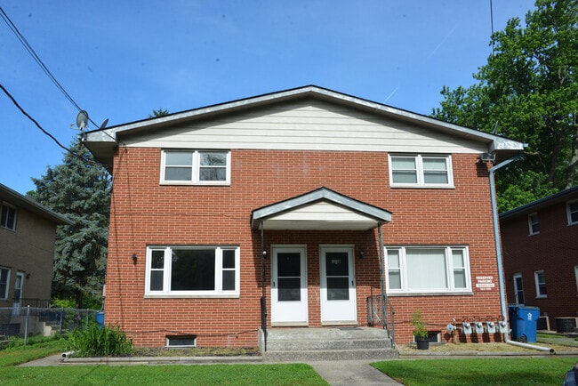 Building Photo - 125 S 18th St Rental