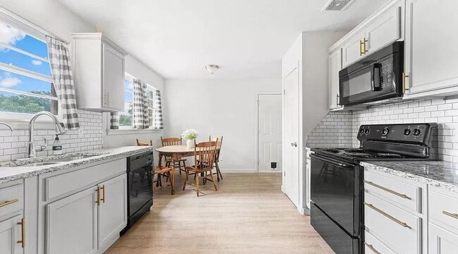 Photo - PRE-LEASING for JULY - Modern Chic 3 Bedroom Home