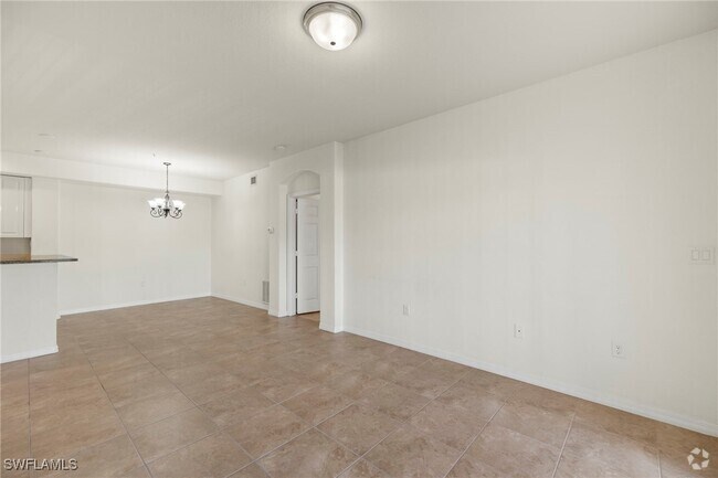 Building Photo - 13150 Bella Casa Cir Unit 2193 Rental