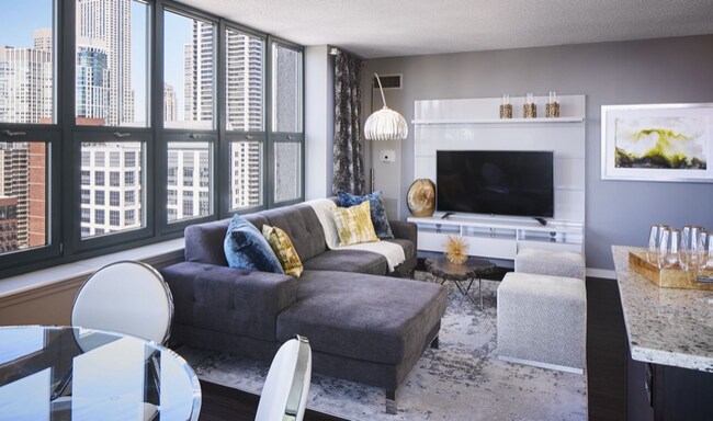 Photo - 75 W Superior St