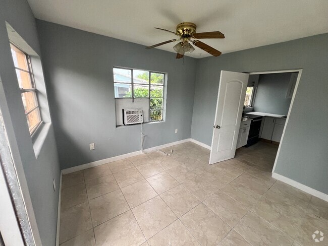 Building Photo - 1236 Peak Rd Rental