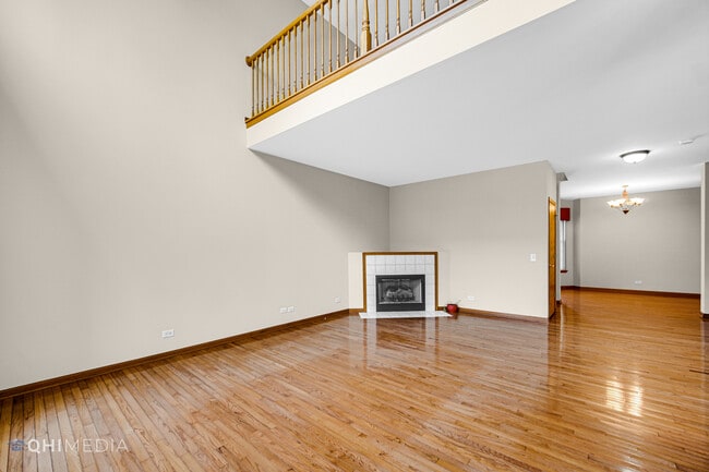 Photo - 217 Wimbledon Pl