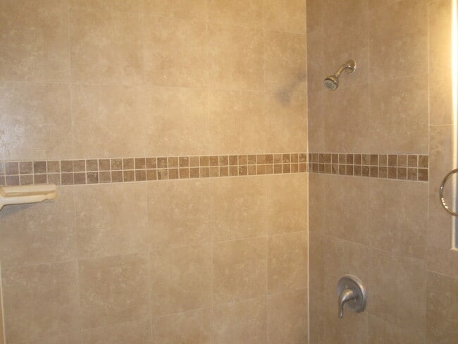 Photo - 215 Covina Ave Unidad 3