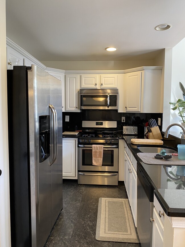 Photo - 113 Riverwalk Way