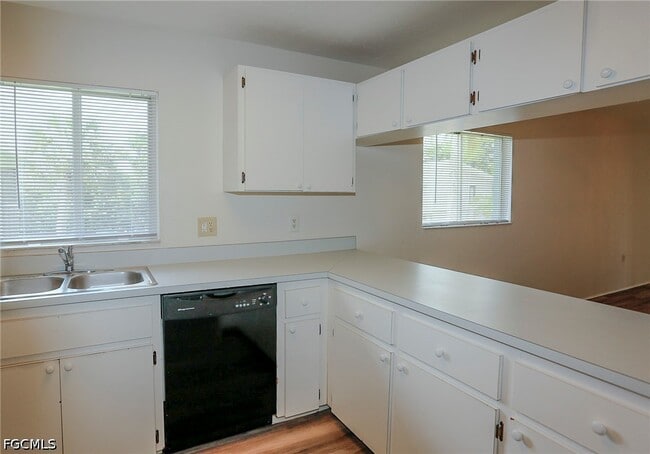 Photo - 8061 Country Rd Unit 203