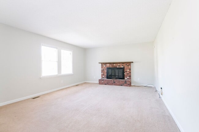 Photo - Adorable ranch home with huge fenced yard mid June!