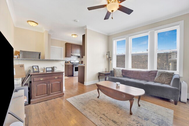 Photo - 3153 W Augusta Blvd Unit #1B