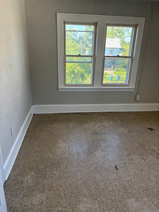 Photo - Section 8 Accepted! 5 BR 2 BA