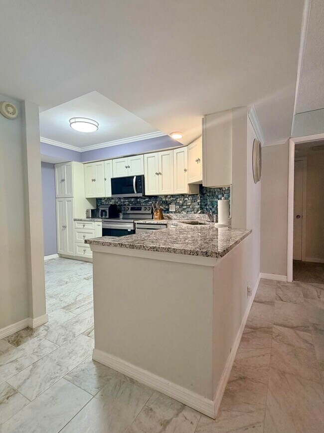 Photo - 2425 Presidential Way Unit 304