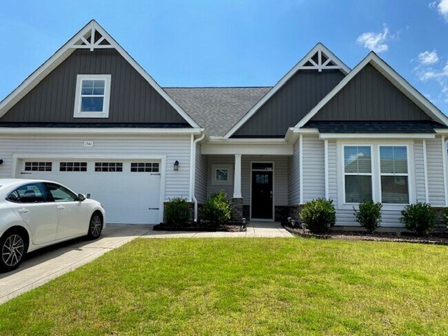 Photo - 1541 Eastbourne Dr