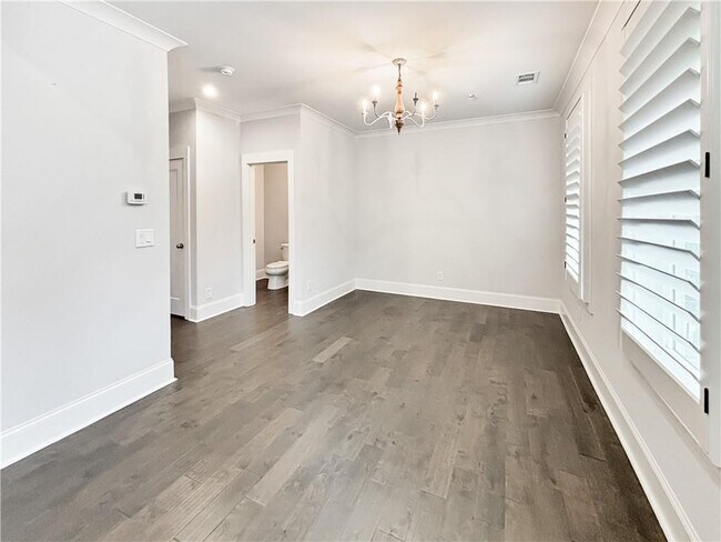 Photo - 300 Meadow Mill Way