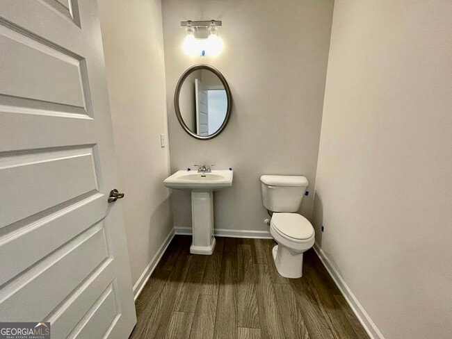 Photo - 1 Lyndhurst Dr