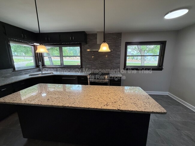 2345 Griffith Rd