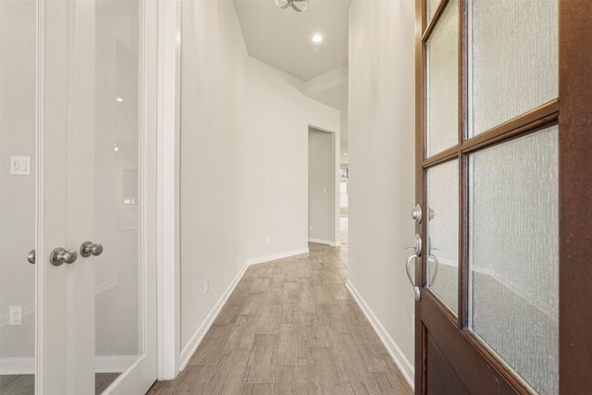 Photo - 1227 Carswell Grove Dr