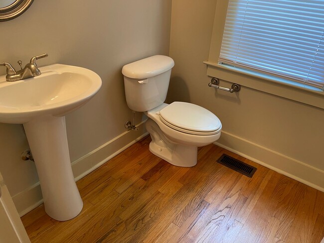 Photo - PRE-LEASING FOR AUGUST 2026!