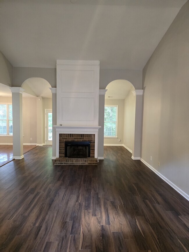 Photo - 7803 Harrington Woods Rd