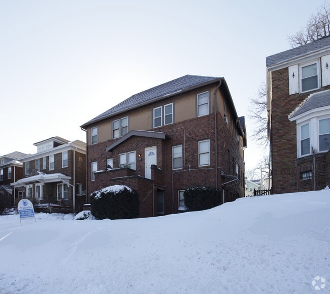 Building Photo - Bemis Ridge