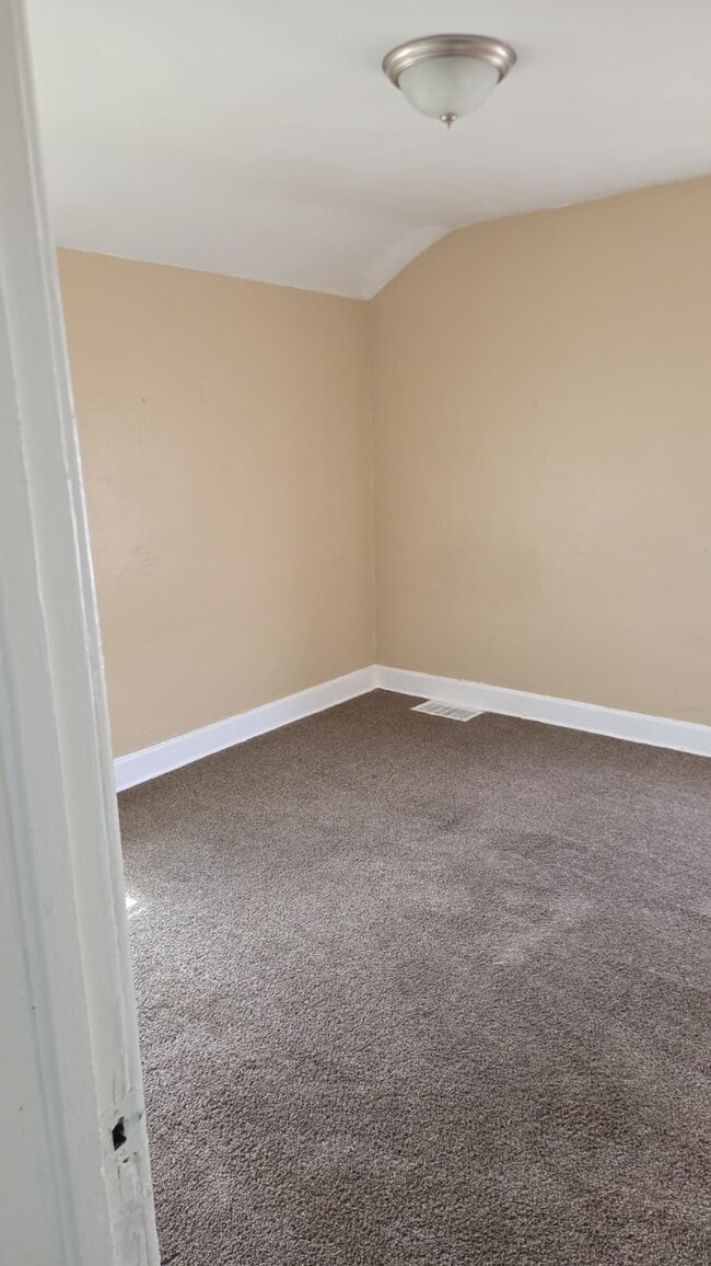 Photo - 9124 Manor St