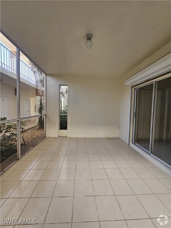 Building Photo - 6025 Chardonnay Ln Unit 102 Rental