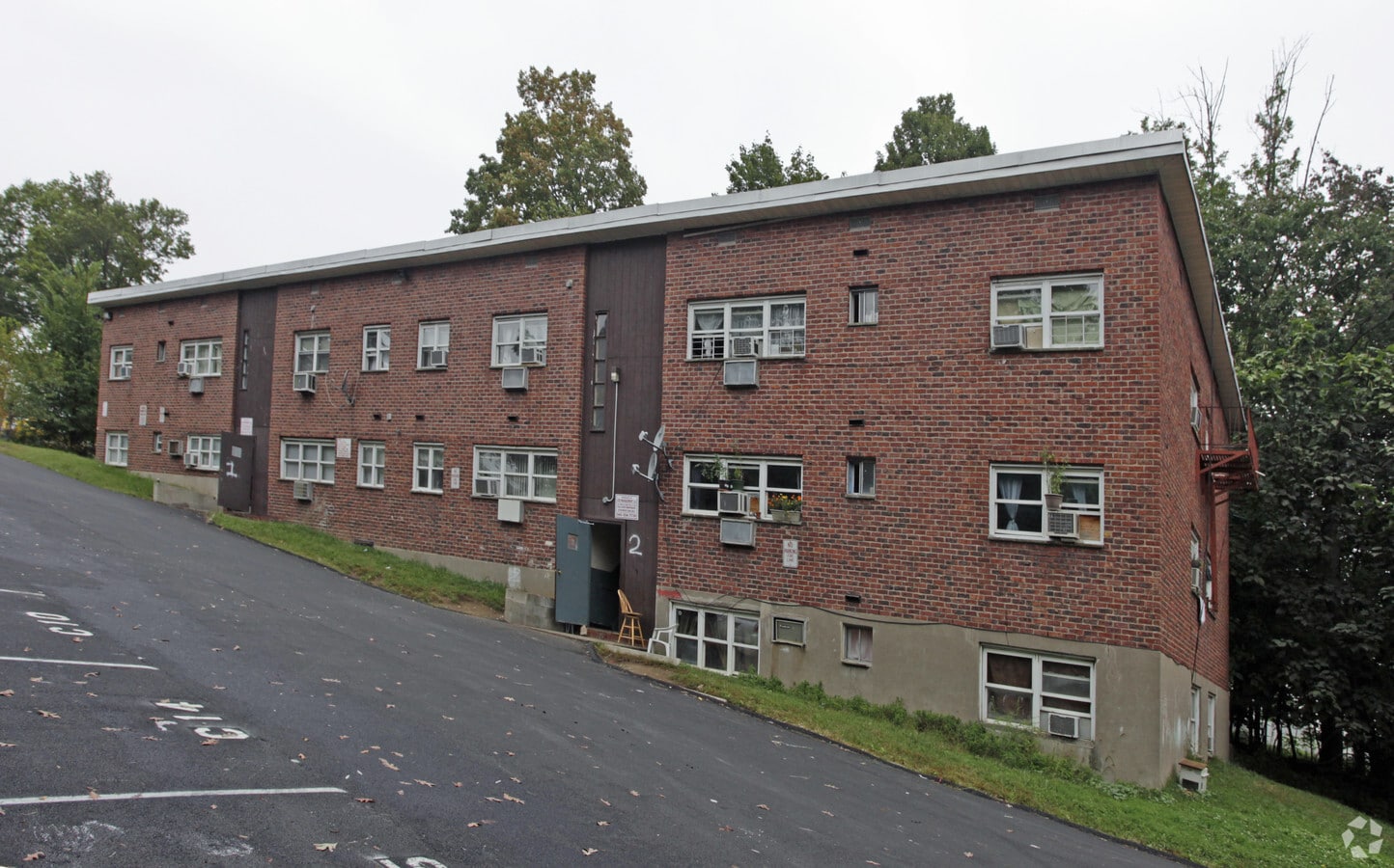 Photo - 8 Rose Ave Apartments