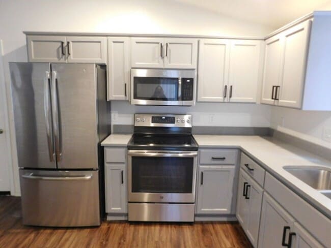 Photo - 3Bd/2Ba Single Story Home - For viewing beginning 4/27/2026!