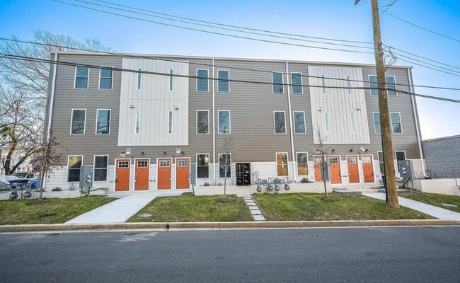 Photo - 2505 Burns St SE