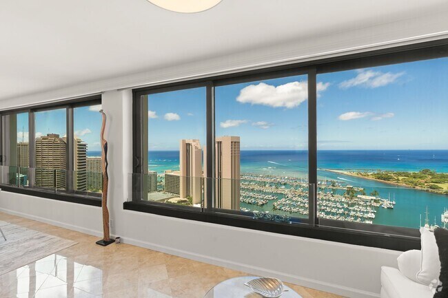 Building Photo - Panoramic Ocean Views! Luxury fully furnis... Rental