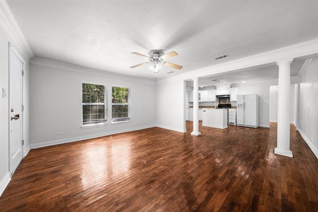 Building Photo - 812 W College St Rental