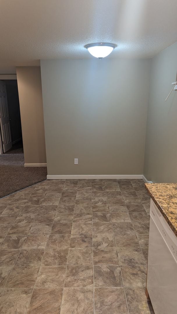 Photo - OR112 Unit B