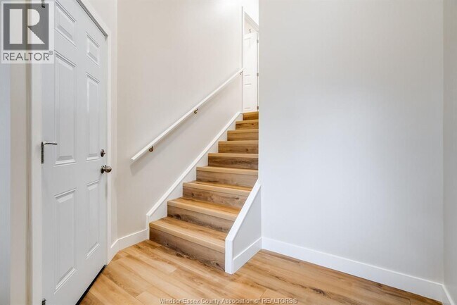 Photo - 21295 Harbour Rd