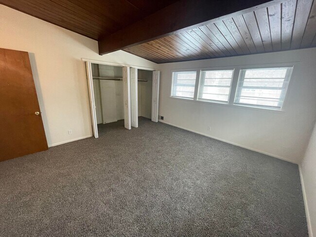 Photo - 912 Maybelle St NE Unit 914 Maybelle NE