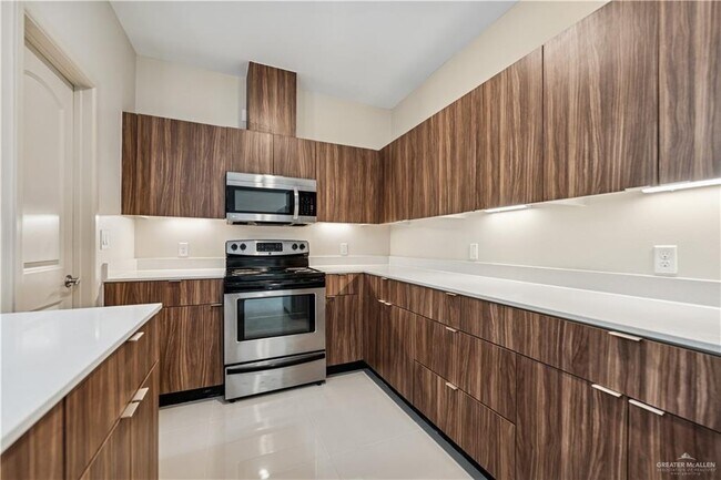 Photo - 15 Olympia Ave Unidad 3