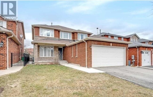 Photo - 3177 Colonial Dr