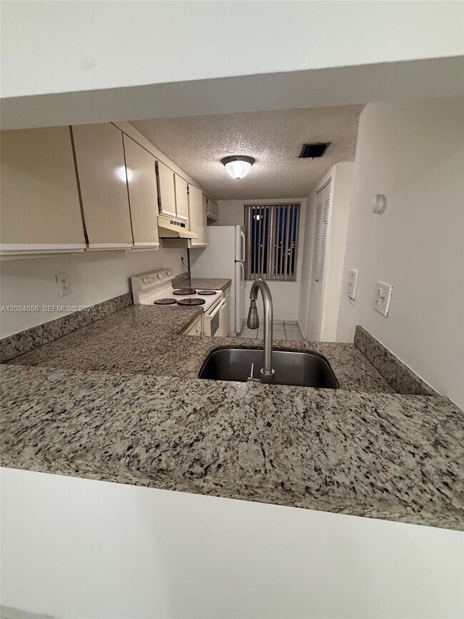 9917 W Okeechobee Rd Unit 3-510