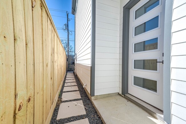 Photo - 3411 McGowen St
