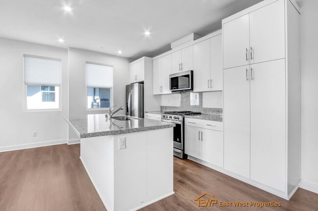 Photo - 1302 W Cara Dr