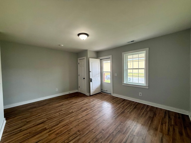 410 W Vine St